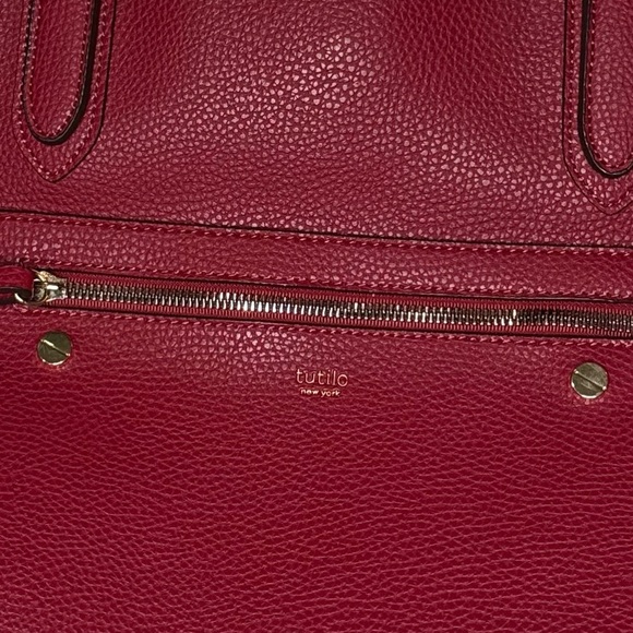 Chic Red Leather Tote Bag - Picture 10 of 10